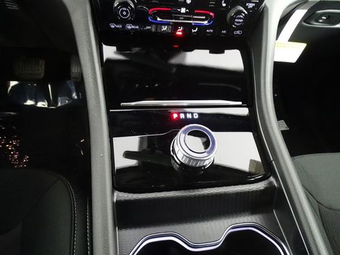 New 2025 Jeep Grand Cherokee Laredo image 32