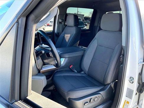 Used 2025 Chevrolet Silverado 2500 LT image 9