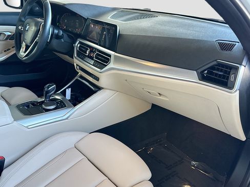 Used 2020 BMW 330i Sedan w/ Convenience Package image 30
