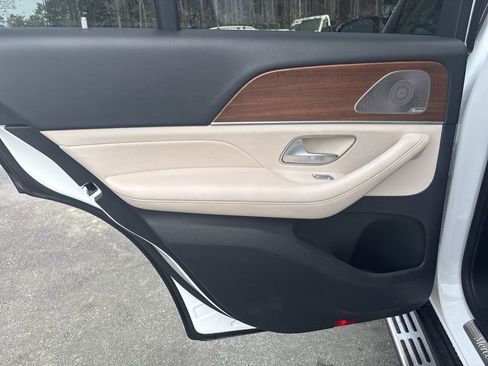 Used 2022 Mercedes-Benz GLE 350 4MATIC w/ Premium Package image 20