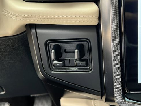 Used 2022 Ford Expedition Platinum RWD image 20