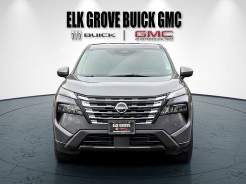 Used 2025 Nissan Rogue SV FWD image 9