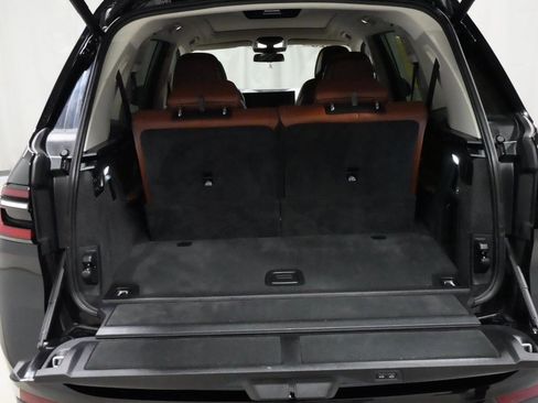 Used 2023 BMW X7 xDrive40i w/ Premium Package AWD/4WD image 28