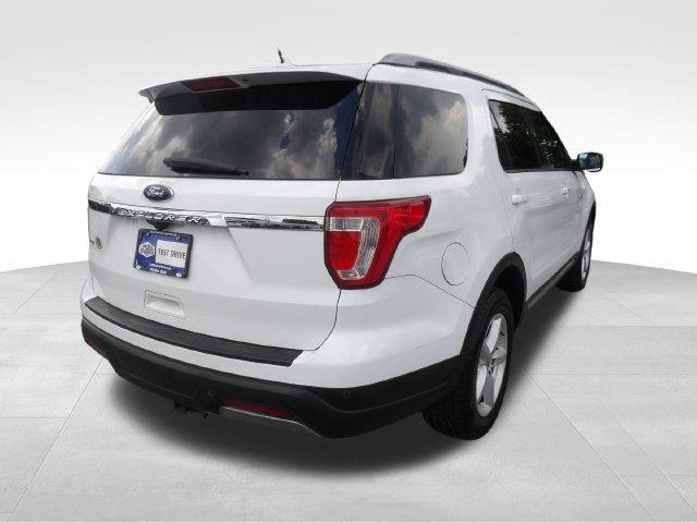 Certified 2019 Ford Explorer XLT w/ Equipment Group 201A FWD image 8