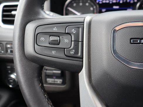Used 2021 GMC Yukon Denali w/ Denali Premium Package AWD/4WD image 7