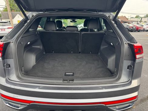Used 2024 Volkswagen Atlas Cross Sport SE AWD/4WD image 24