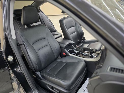 Used 2017 Honda Accord EX-L image 16