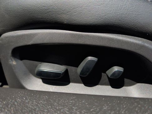 Used 2019 Chevrolet Corvette Stingray Convertible w/ 2LT Preferred Equipment Group RWD image 16