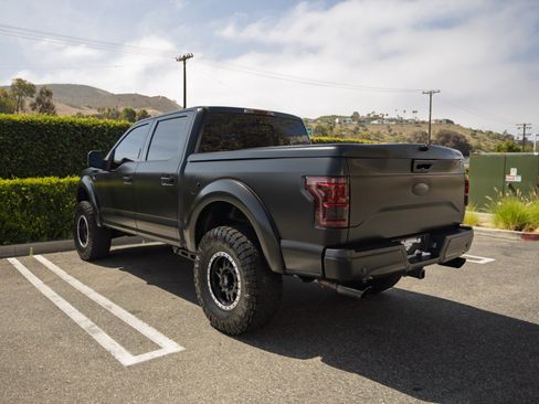Used 2017 Ford F150 Lariat w/ Equipment Group 502A Luxury AWD/4WD image 7