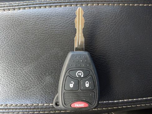 Used 2017 Jeep Compass High Altitude image 32