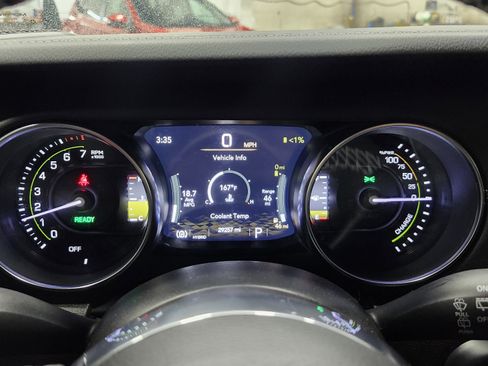 Used 2021 Jeep Wrangler Unlimited Sahara w/ Cold Weather Group image 25