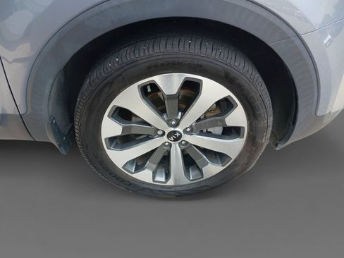 Used 2021 Kia Telluride S FWD image 16
