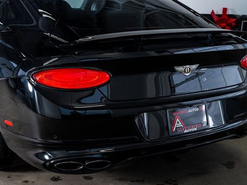 Used 2020 Bentley Continental GT image 24