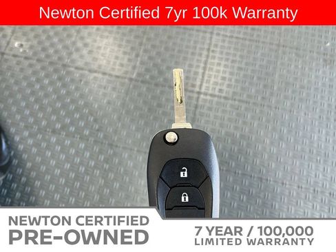 Used 2025 Chevrolet Trax LS FWD image 36