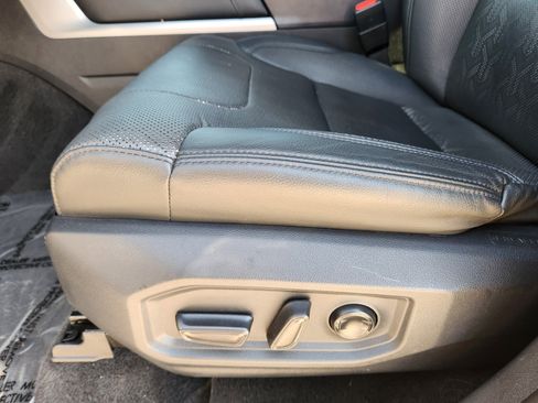 Used 2022 Toyota Tundra Limited image 30