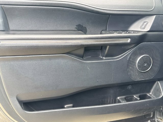 Used 2021 Ford Expedition XLT RWD image 23