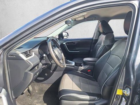 Used 2021 Toyota RAV4 LE w/ Carpet Mat Package (TMS) image 10