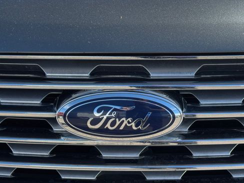 Used 2022 Ford Edge SEL AWD/4WD image 11