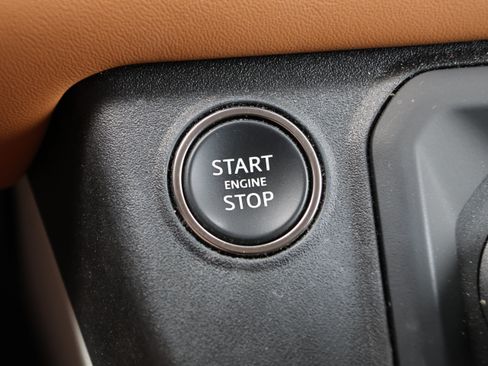 Used 2024 Land Rover Defender 110 S AWD/4WD image 24