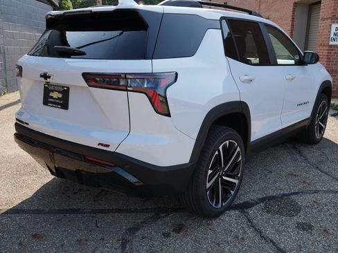 New 2026 Chevrolet Equinox RS w/ Convenience Package III AWD/4WD image 4