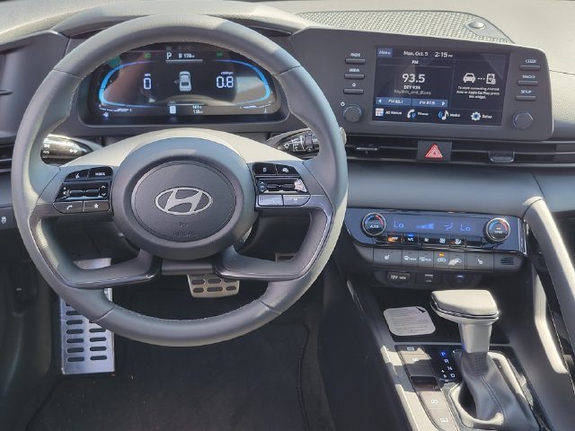 Used 2026 Hyundai Elantra SEL Sport Premium FWD image 6