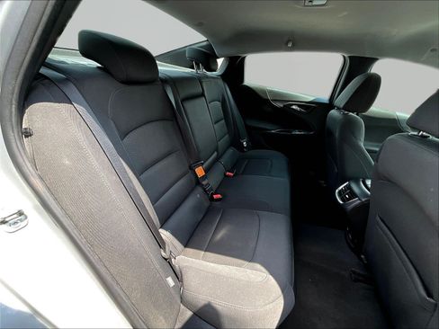 Used 2016 Chevrolet Malibu LT FWD image 25