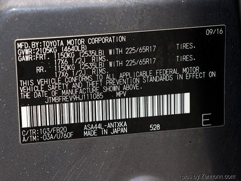 Used 2017 Toyota RAV4 LE image 28