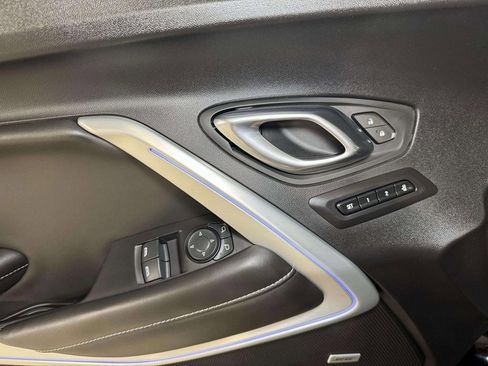 Used 2020 Chevrolet Camaro SS image 9