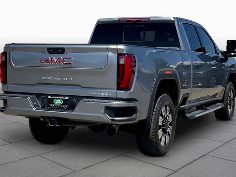 Used 2025 GMC Sierra 2500 Denali w/ Denali Reserve Package AWD/4WD image 12