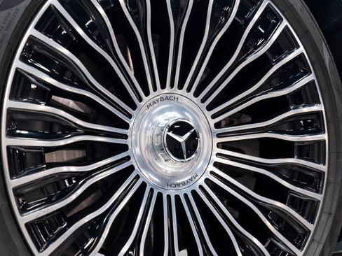 Used 2024 Mercedes-Benz Maybach S 680 4MATIC image 18