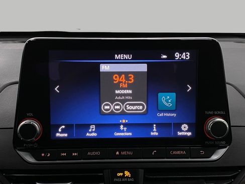Certified 2025 Nissan Altima 2.5 SV FWD image 20