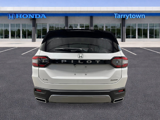 New 2026 Honda Pilot Touring image 4