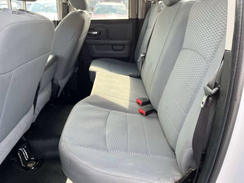 Used 2019 RAM 1500 Classic SLT AWD/4WD image 25