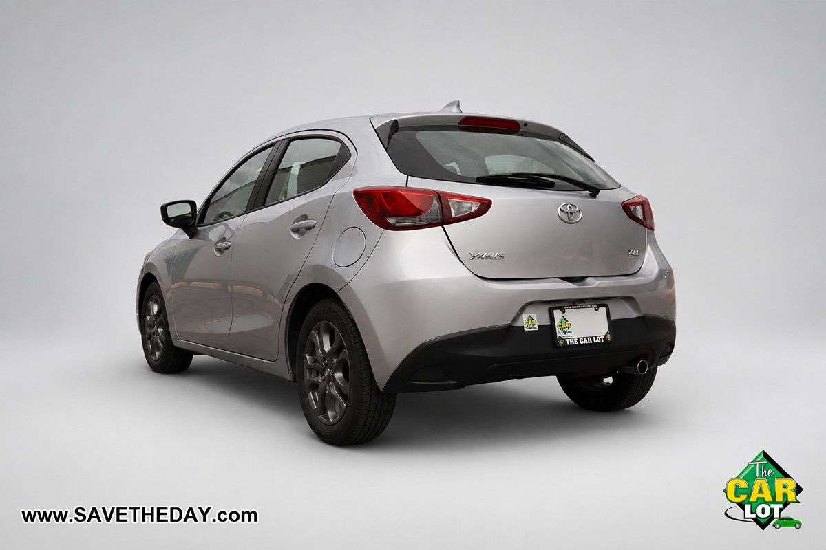 Used 2020 Toyota Yaris XLE FWD image 6