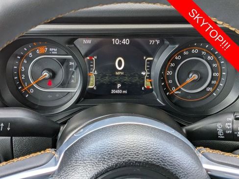 Certified 2024 Jeep Wrangler Unlimited Sahara w/ Technology Group AWD/4WD image 27