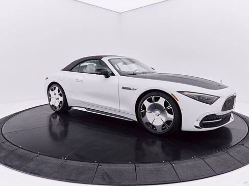 Used 2026 Mercedes-Benz Maybach SL 680 image 19