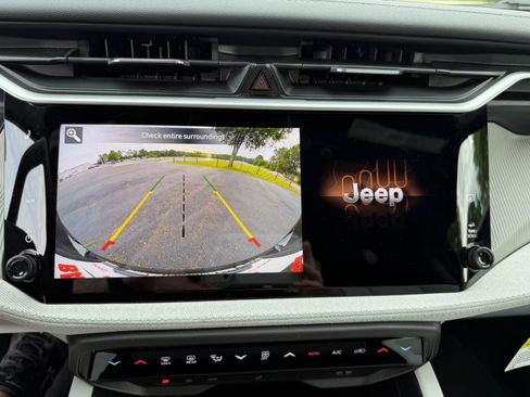 New 2026 Jeep Cherokee Laredo AWD/4WD image 21