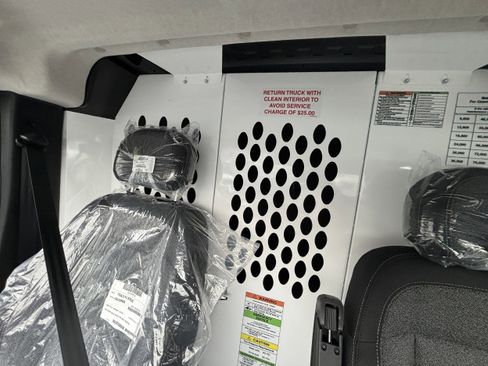 Used 2025 RAM ProMaster 2500 w/ Storage Group image 17