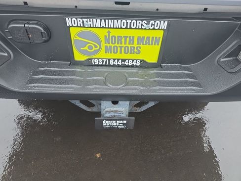 Used 2015 Toyota Tundra SR5 w/ SR5 Upgrade Package image 8