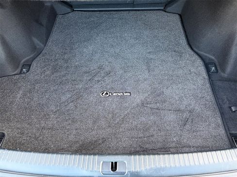 Used 2017 Lexus IS 200t image 20