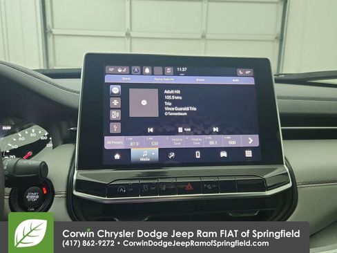 Certified 2024 Jeep Compass Limited image 24