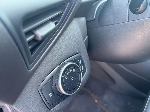 Used 2015 Ford Escape SE w/ Equipment Group 201A AWD/4WD image 14