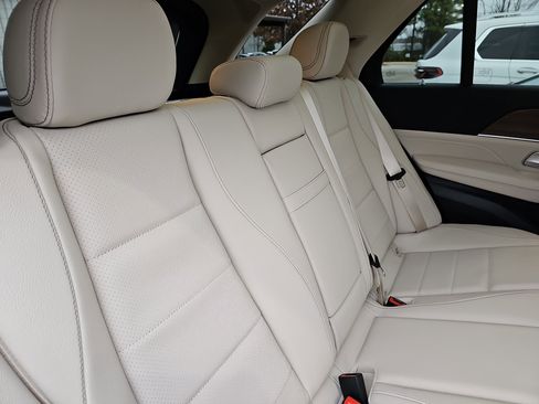 New 2026 Mercedes-Benz GLE 350 4MATIC image 12