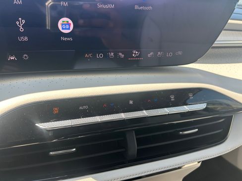 New 2026 Buick Enclave Avenir w/ Super Cruise Package image 17