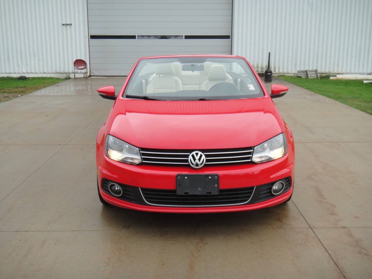 Used 2016 Volkswagen Eos Komfort FWD image 22