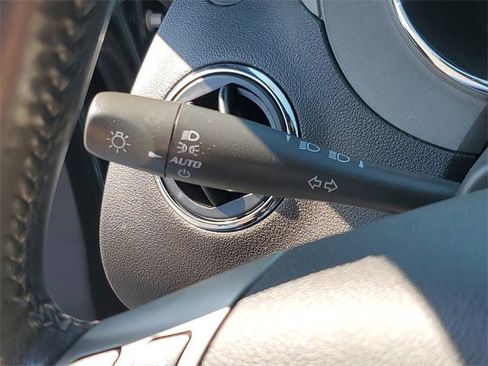 Used 2006 Pontiac Solstice Convertible w/ Premium Package image 13