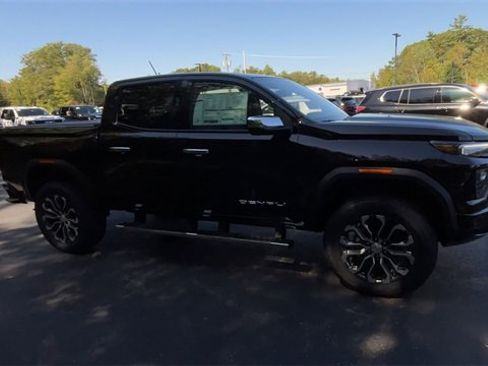 New 2026 GMC Canyon Denali image 2