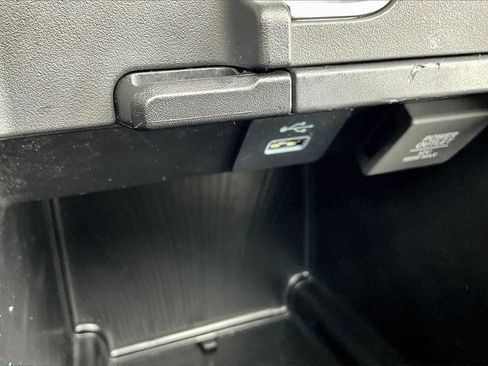 Used 2022 Acura MDX SH-AWD image 15