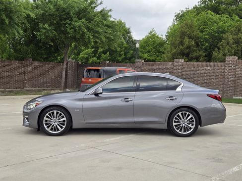 Used 2018 INFINITI Q50 Luxe w/ Sensory Package (Luxe) image 5