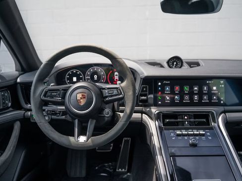 Certified 2025 Porsche Panamera 4 AWD/4WD image 22
